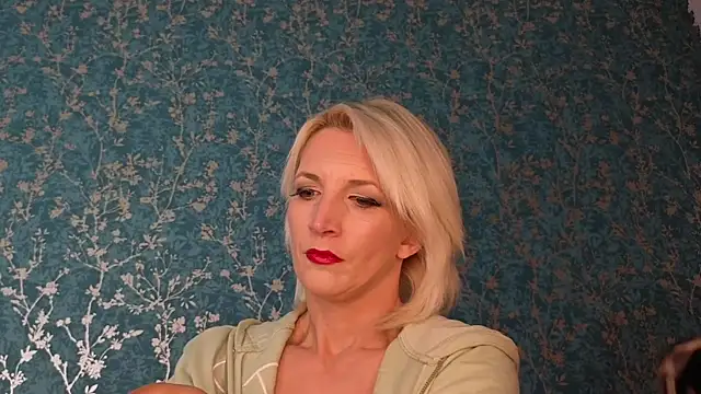 SereneXX online show from 11, 10, 2025