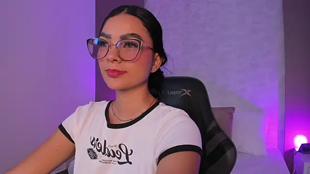 emily tolson online show from 30, 3, 2026