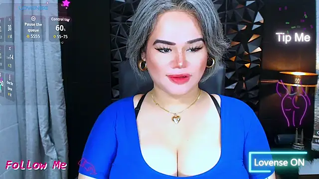 xHugeHarleySelfsuckerx online show from 15, 9, 2025