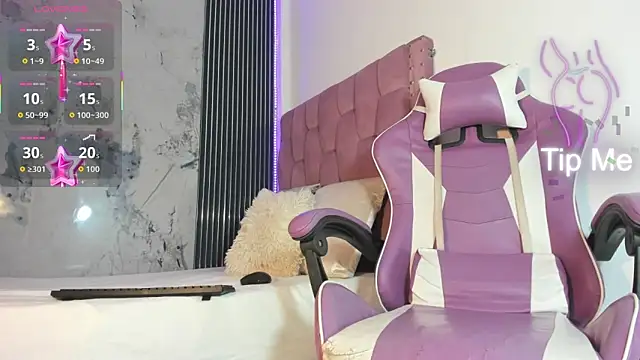 Mia Duarte1 online show from 7, 10, 2025