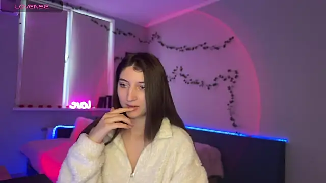 kitty kristy1 online show from 18, 4, 2026