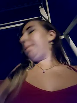 isabella lovem online show from 28, 4, 2026