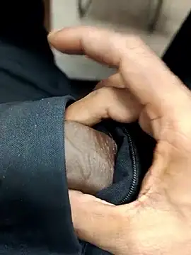 Snapshot of Mr_xxx007@xh chatting on 18, 9, 2025 Mr xxx007xh online show from 18, 9, 2025