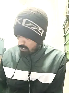 Snapshot of Mr_xxx007@xh chatting on 23, 12, 2025 Mr xxx007xh online show from 23, 12, 2025