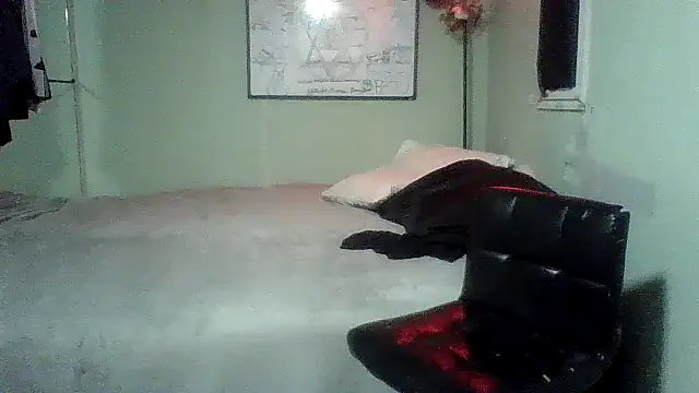 Snapshot of B3toBaby chatting on 2, 5, 2026 B3toBaby online show from 2, 5, 2026