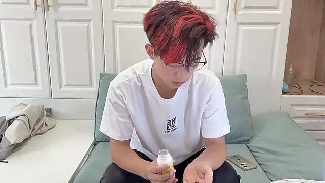 STxuguanhan online show from 18, 10, 2025