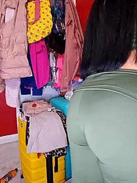 Snapshot of Filthymaddymilfy25 chatting on 17, 12, 2025 Filthymaddymilfy25 online show from 17, 12, 2025