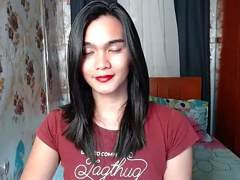 lady in moon online show from 7, 3, 2026