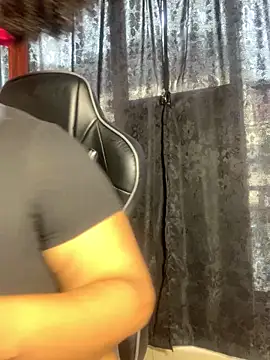 Snapshot of Yera_brown69 chatting on 10, 10, 2025 Yera brown69 online show from 10, 10, 2025