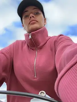 Snapshot of Risky_Workouts chatting on 27, 9, 2025 Risky Workouts online show from 27, 9, 2025