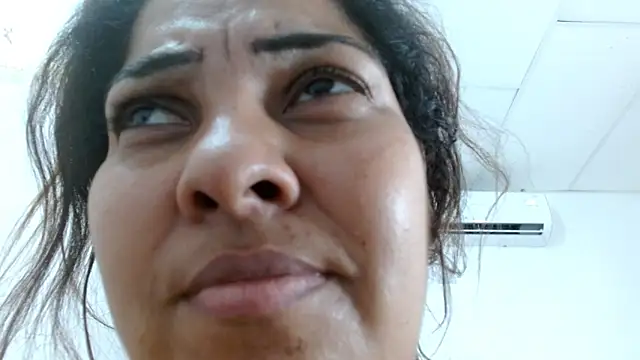 Snapshot of 69smallstar chatting on 24, 11, 2025 69smallstar online show from 24, 11, 2025