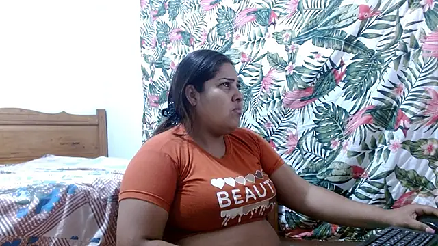 Snapshot of 69smallstar chatting on 19, 5, 2026 69smallstar online show from 19, 5, 2026