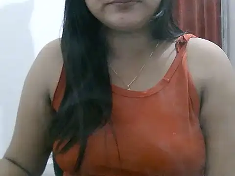 Snapshot of Mon-Luv chatting on 15, 10, 2025 Mon-Luv online show from 15, 10, 2025