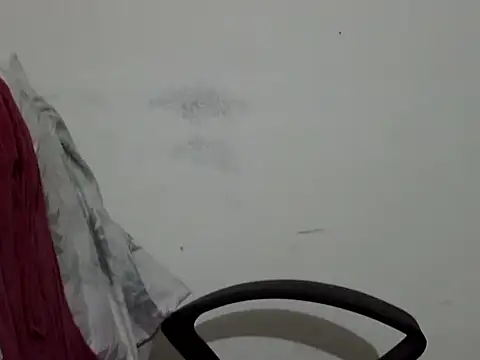 Snapshot of Mon-Luv chatting on 17, 10, 2025 Mon-Luv online show from 17, 10, 2025