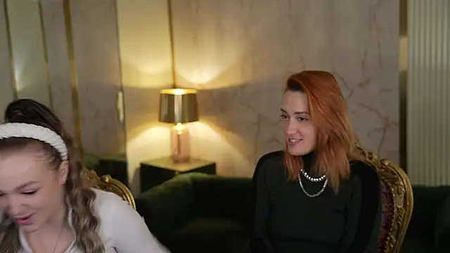 Snapshot of Ella_054 chatting on 26, 11, 2025 Ella 054 online show from 26, 11, 2025