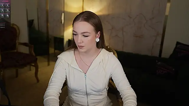 Snapshot of Ella_054 chatting on 28, 11, 2025 Ella 054 online show from 28, 11, 2025