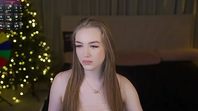 Snapshot of Ella_054 chatting on 16, 12, 2025 Ella 054 online show from 16, 12, 2025