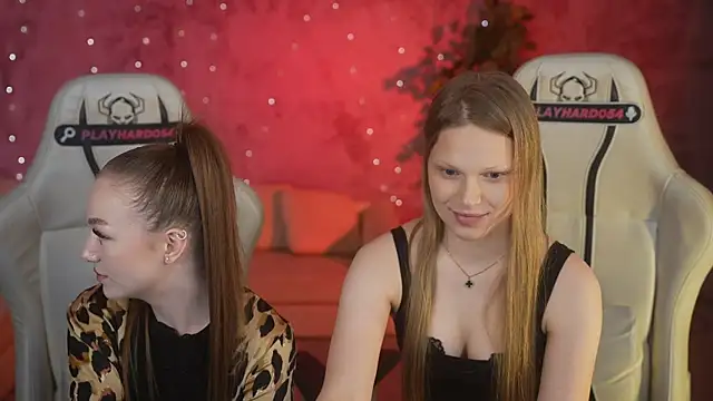 Ella 054 online show from 15, 7, 2026