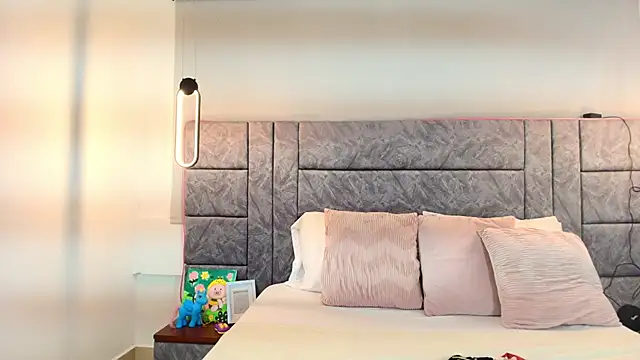 Dakota Megan 69 online show from 27, 11, 2025