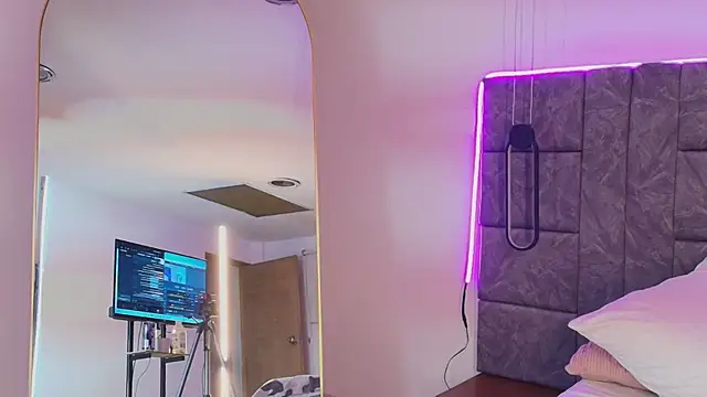 Dakota Megan 69 online show from 25, 4, 2026