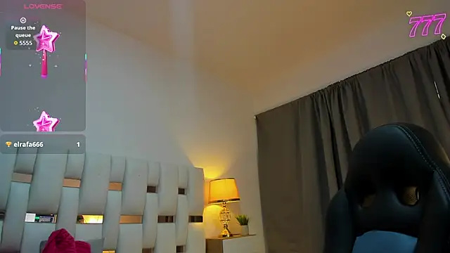 iamCharlotte19 online show from 28, 7, 2026