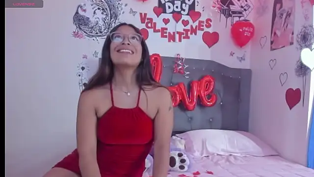 Snapshot of Megan_Darcy chatting on 14, 2, 2026 Megan Darcy online show from 14, 2, 2026