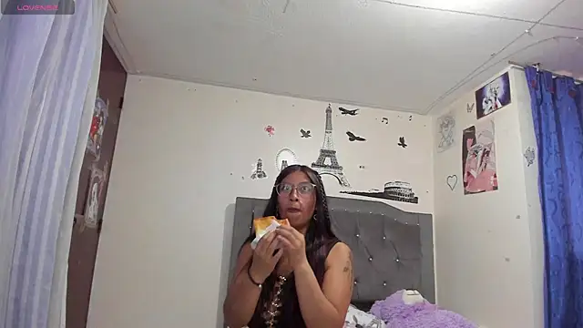 Megan Darcy online show from 23, 4, 2026