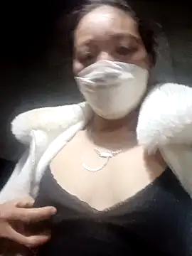 Phuong xxx online show from 16, 12, 2025