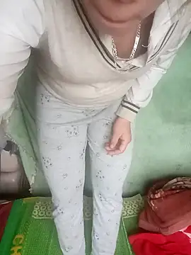 Phuong xxx online show from 8, 3, 2026