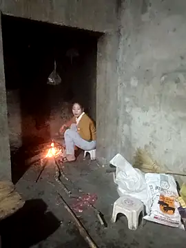 Phuong xxx online show from 11, 3, 2026