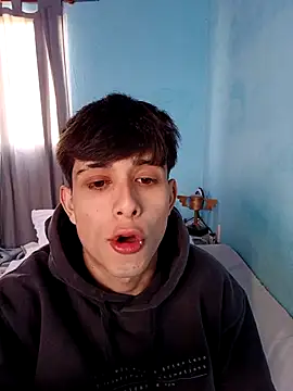 Snapshot of matiatr1112 chatting on 6, 11, 2025 matiatr1112 online show from 6, 11, 2025