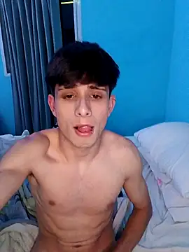 Snapshot of matiatr1112 chatting on 12, 11, 2025 matiatr1112 online show from 12, 11, 2025