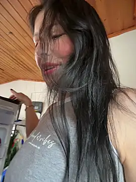 Snapshot of Mia_salinass chatting on 30, 4, 2026 Mia salinass online show from 30, 4, 2026