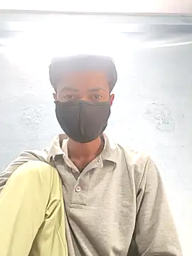 GirlsCrush  online show from 19, 2, 2026