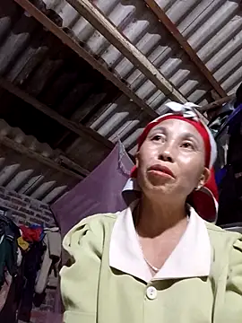 Snapshot of me-cute chatting on 1, 10, 2025 me-cute online show from 1, 10, 2025