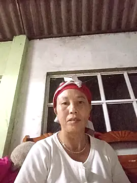 Snapshot of me-cute chatting on 4, 10, 2025 me-cute online show from 4, 10, 2025