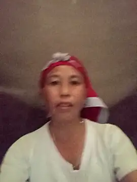 Snapshot of me-cute chatting on 5, 10, 2025 me-cute online show from 5, 10, 2025