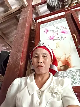 Snapshot of me-cute chatting on 9, 10, 2025 me-cute online show from 9, 10, 2025