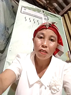 Snapshot of me-cute chatting on 12, 10, 2025 me-cute online show from 12, 10, 2025