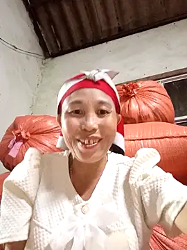 Snapshot of me-cute chatting on 17, 10, 2025 me-cute online show from 17, 10, 2025