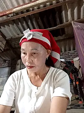 Snapshot of me-cute chatting on 18, 10, 2025 me-cute online show from 18, 10, 2025