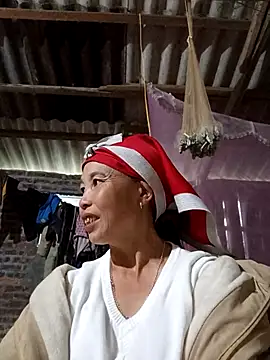 Snapshot of me-cute chatting on 24, 10, 2025 me-cute online show from 24, 10, 2025