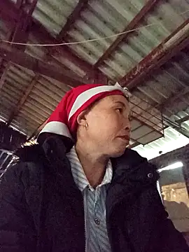 Snapshot of me-cute chatting on 2, 11, 2025 me-cute online show from 2, 11, 2025