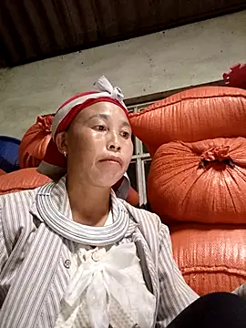 Snapshot of me-cute chatting on 16, 11, 2025 me-cute online show from 16, 11, 2025