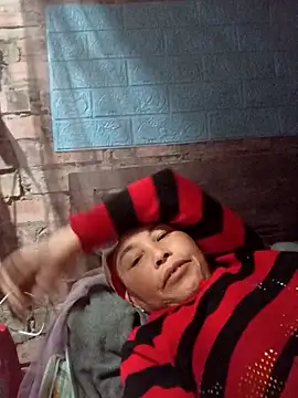 Snapshot of me-cute chatting on 17, 11, 2025 me-cute online show from 17, 11, 2025