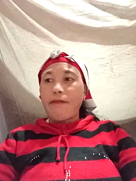 Snapshot of me-cute chatting on 18, 11, 2025 me-cute online show from 18, 11, 2025