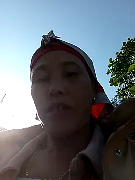 Snapshot of me-cute chatting on 27, 11, 2025 me-cute online show from 27, 11, 2025