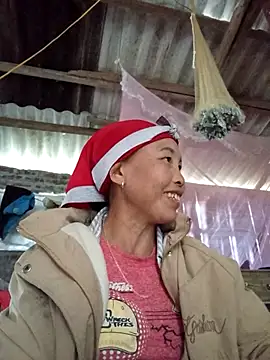 Snapshot of me-cute chatting on 29, 11, 2025 me-cute online show from 29, 11, 2025