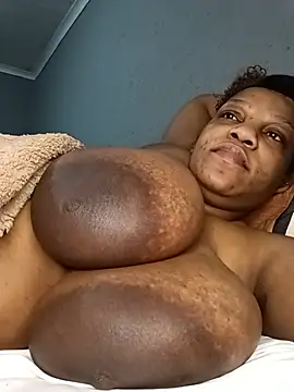 HappygalTheQueen online show from 25, 7, 2026