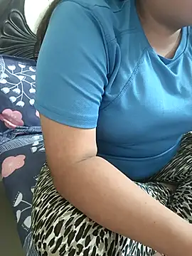 Snapshot of payal_261072_ chatting on 21, 9, 2025 payal 261072 online show from 21, 9, 2025